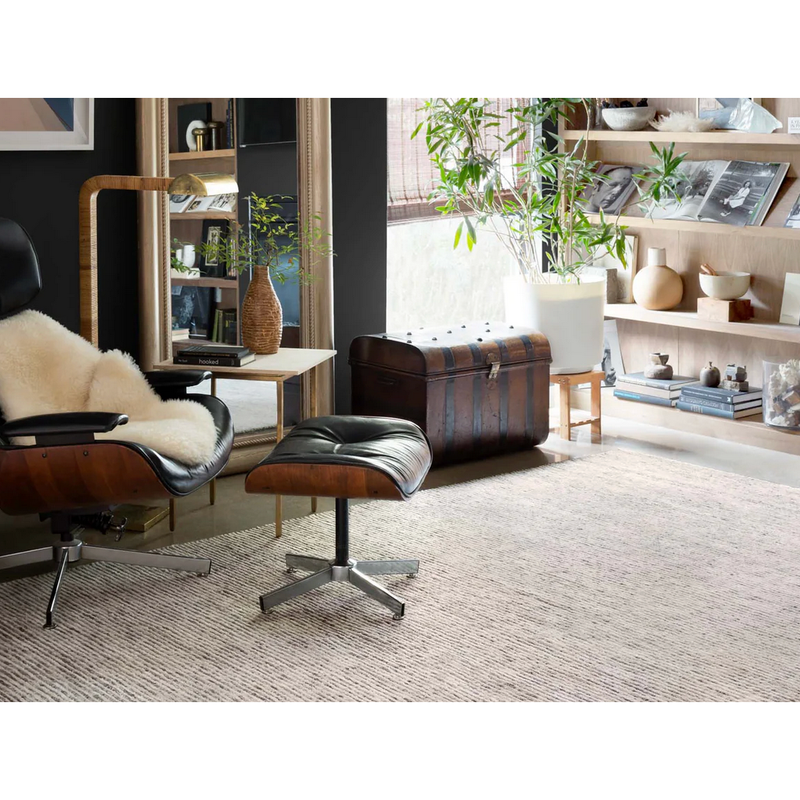 Valor Rug in Natural / Ivory