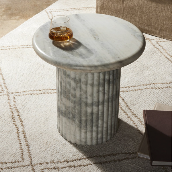 Oranda End Table in White Marble