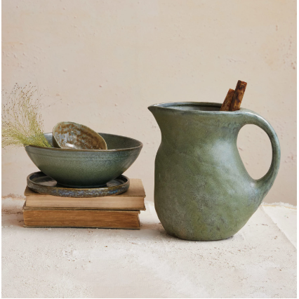 2-1/2 Quart Stoneware Pitcher