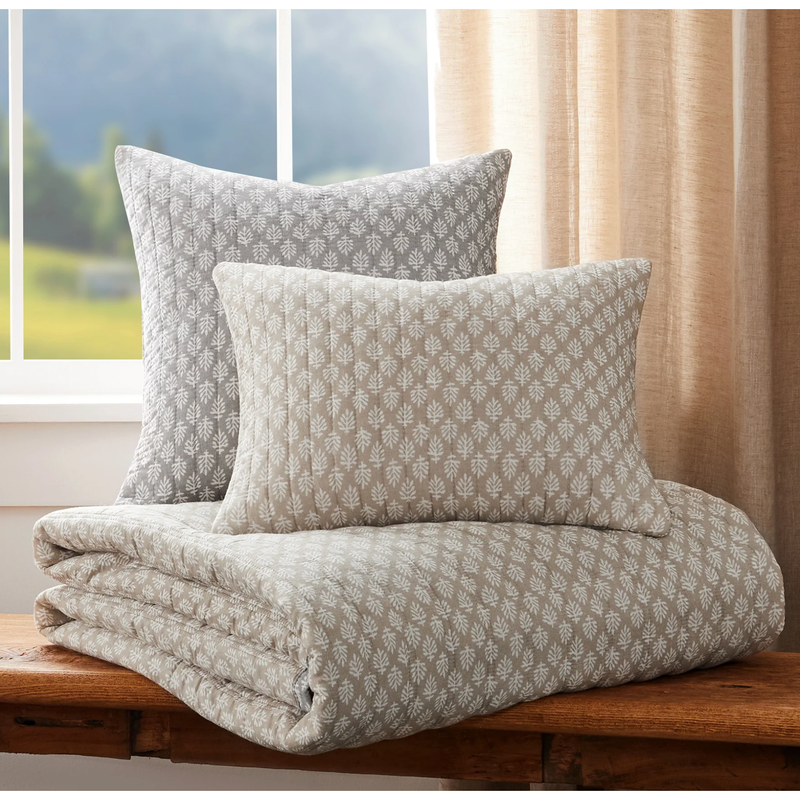 Aditya Quilt Set