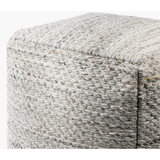 Averill Pouf
