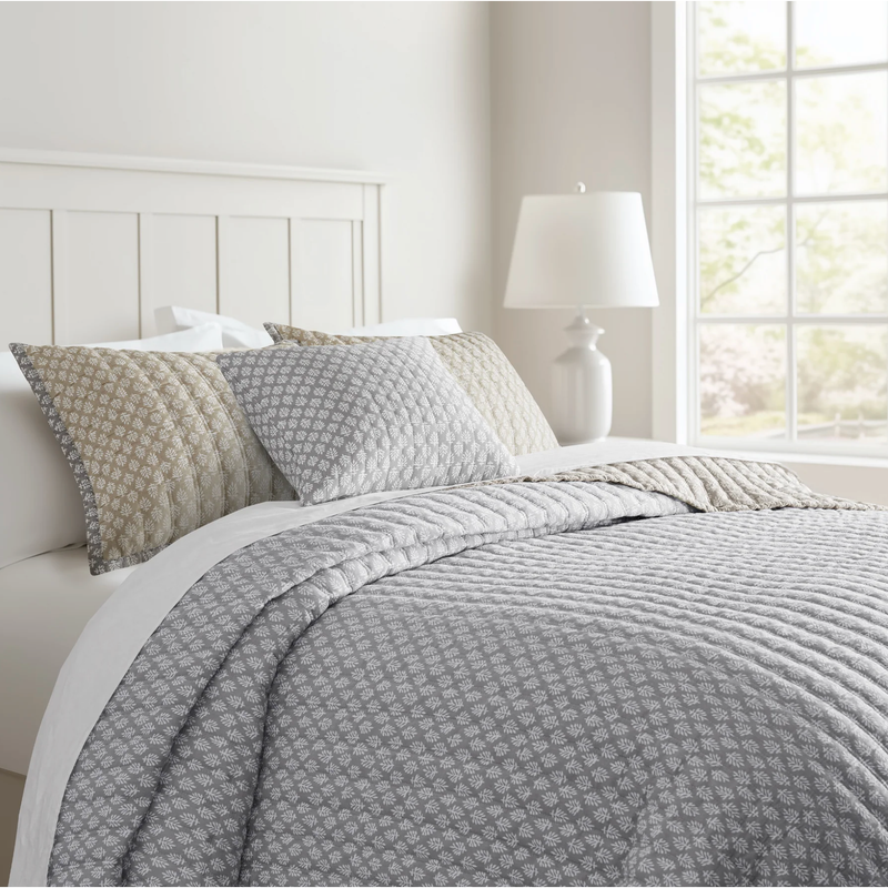 Aditya Quilt Set