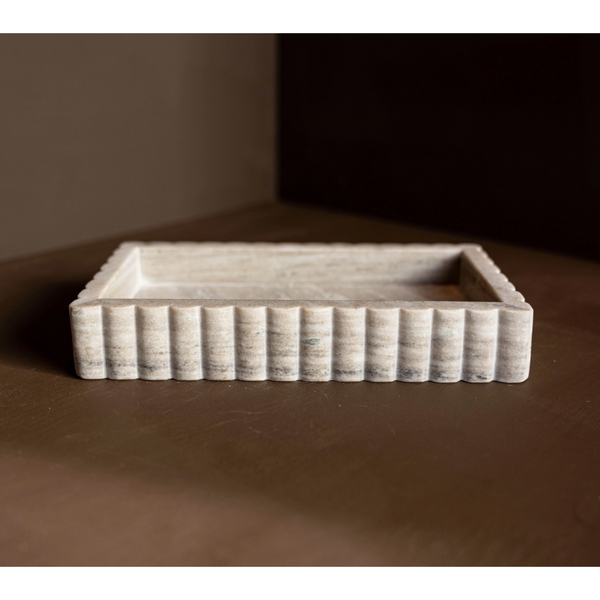 Scalloped Marble Fluted Bridge Tray Beige