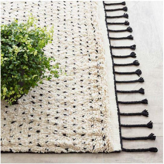 Speck Black Hand Knotted Wool Rug